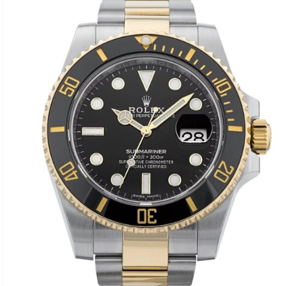 Rolex Oyster Perpetual Submariner Date - Picture 1 of 4